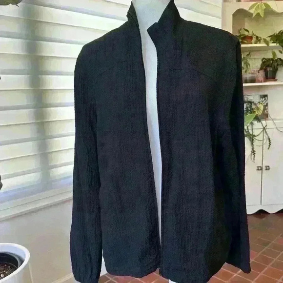 Orvis Jackets & Blazers - EUC ORVIS Lightweight Zip Jacket with Crinkle Crepe Texture Long Sleeve Size M